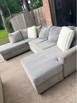 Sectional couch