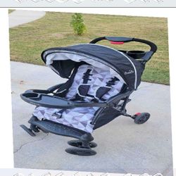 Kids' Stroller Secure and Chic for Today's Families find include