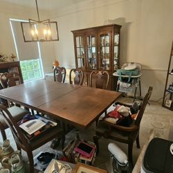 Dining Table With 8 Chairs 