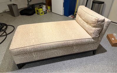 Chaise Lounge