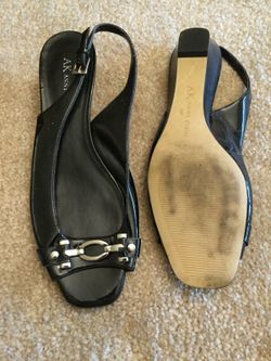 Black Ann Klein shoes 8-8.5