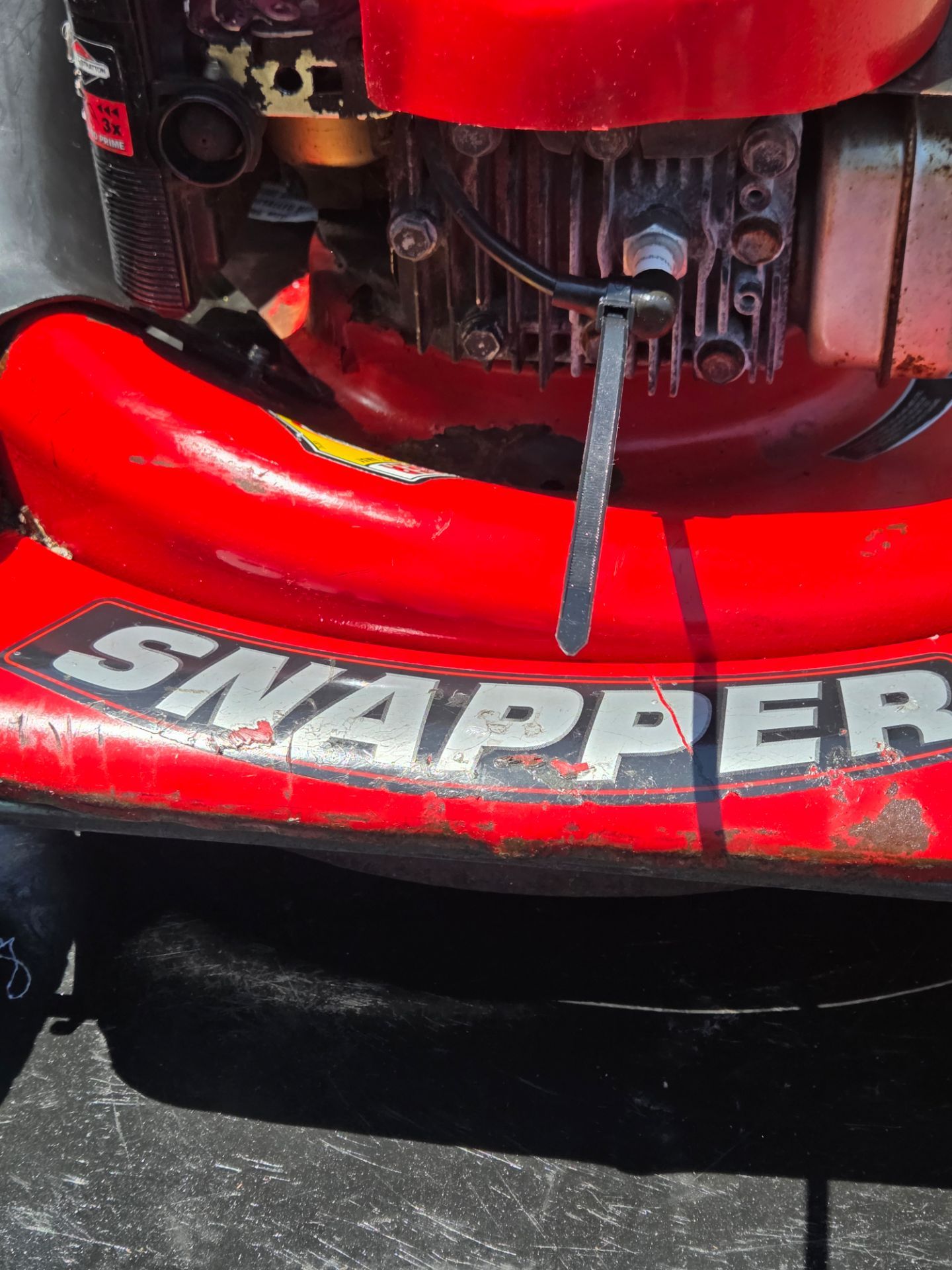 SNAPPER HI-VAC 7.25HP 190CC 21"CUT SELF-PROPELLED MOWER with BAGGER