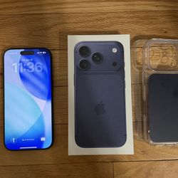 iPhone 17 Pro (256 GB UNLOCKED)