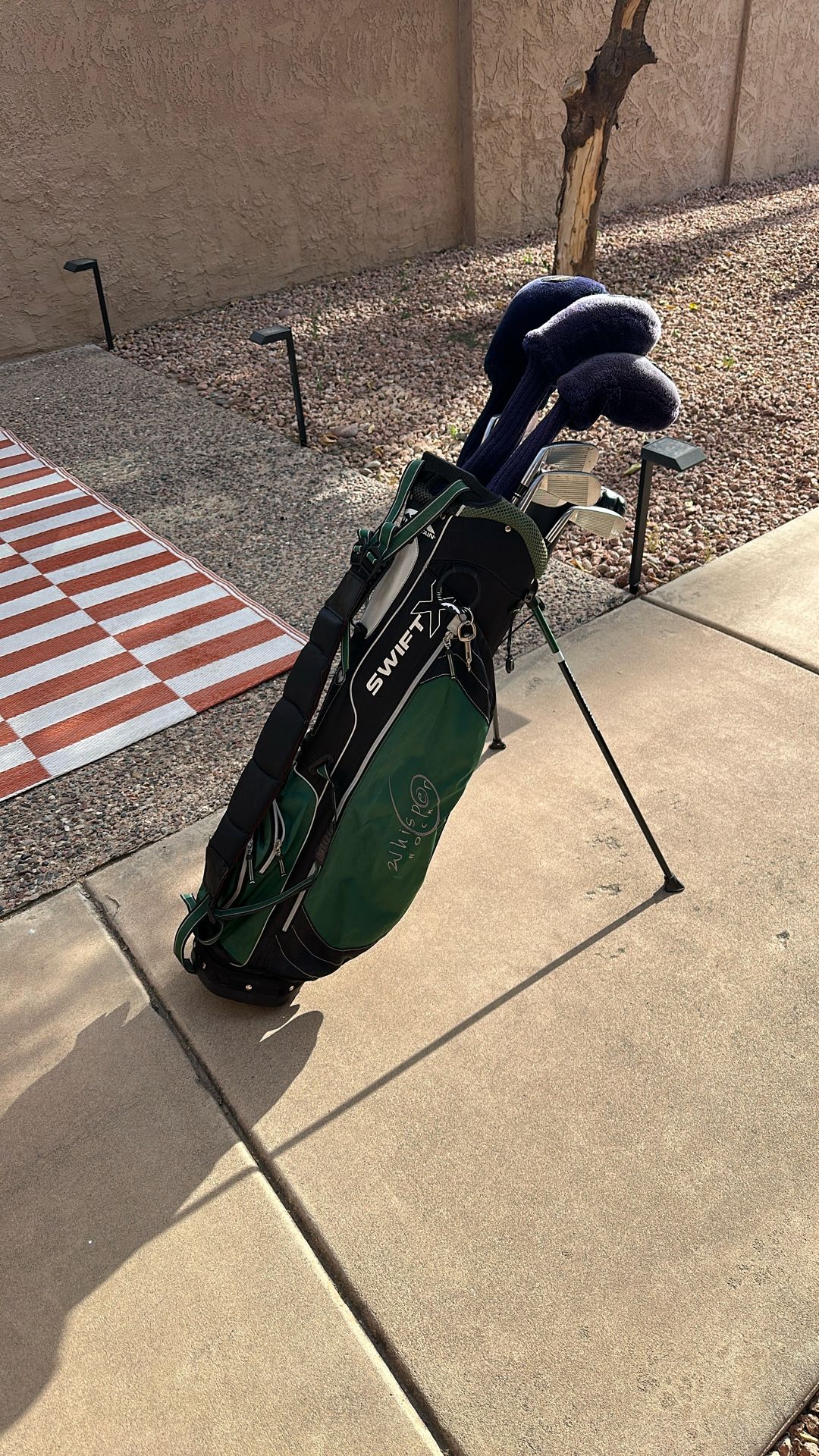 Golf Clubs with Whisper Rock Golf Course Bag