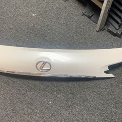 LEXUS NX AZ10 300h 114kw Rear Tailgate Upper Molding Cover 76(contact info removed)0 2015 1J7
