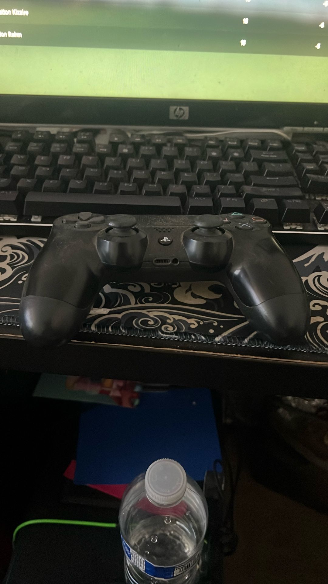 PS4 Controller