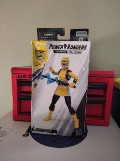 Power rangers yellow ranger