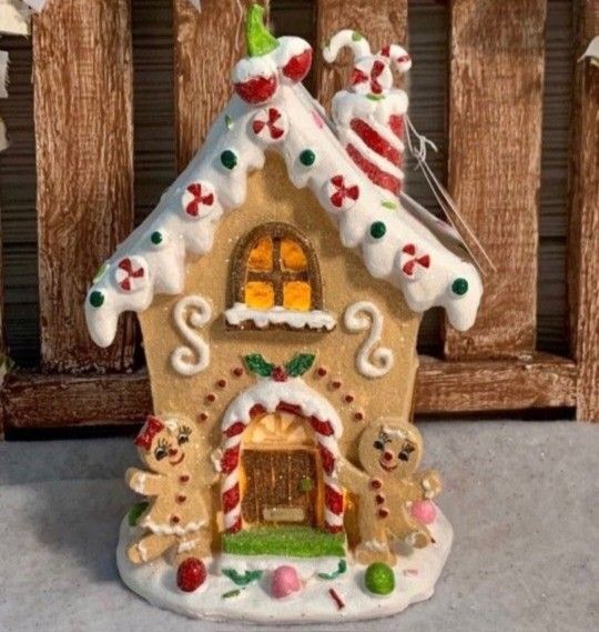 8" Light Up Gingerbread House