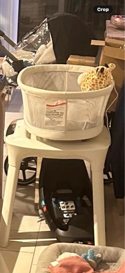 4moms mamaRoo Sleep Bassinet – Smart Motion Bassinet – Retail $500