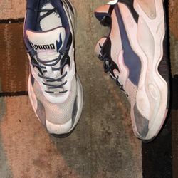 Men Shoes Size 10.5