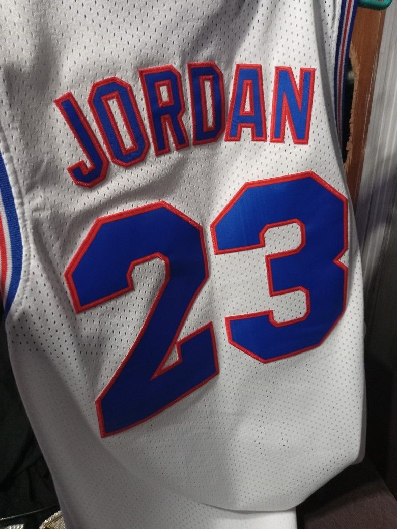 Jordan Tune Squad Jersey