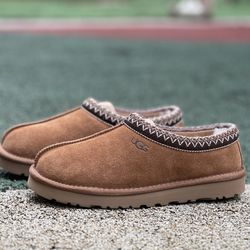 UGG more colors available 