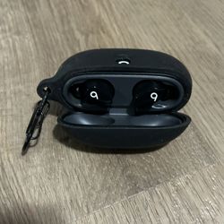 Beats Studio Buds Black  HD