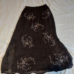 Merona Size Medium Black Knee Length Skirt With Grain Design 