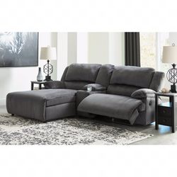 Absolutely stunning sectional couch!