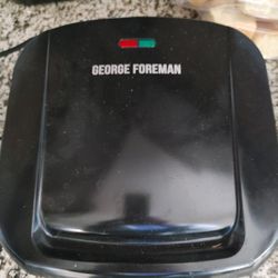 Very Nice George Foreman With Removeable Grill
