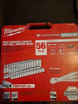Milwaukee 56-Piece 3/8" Metric & SAE Socket Set