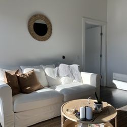 White Sleeper Sofa / Couch - Sturdy, Beautiful