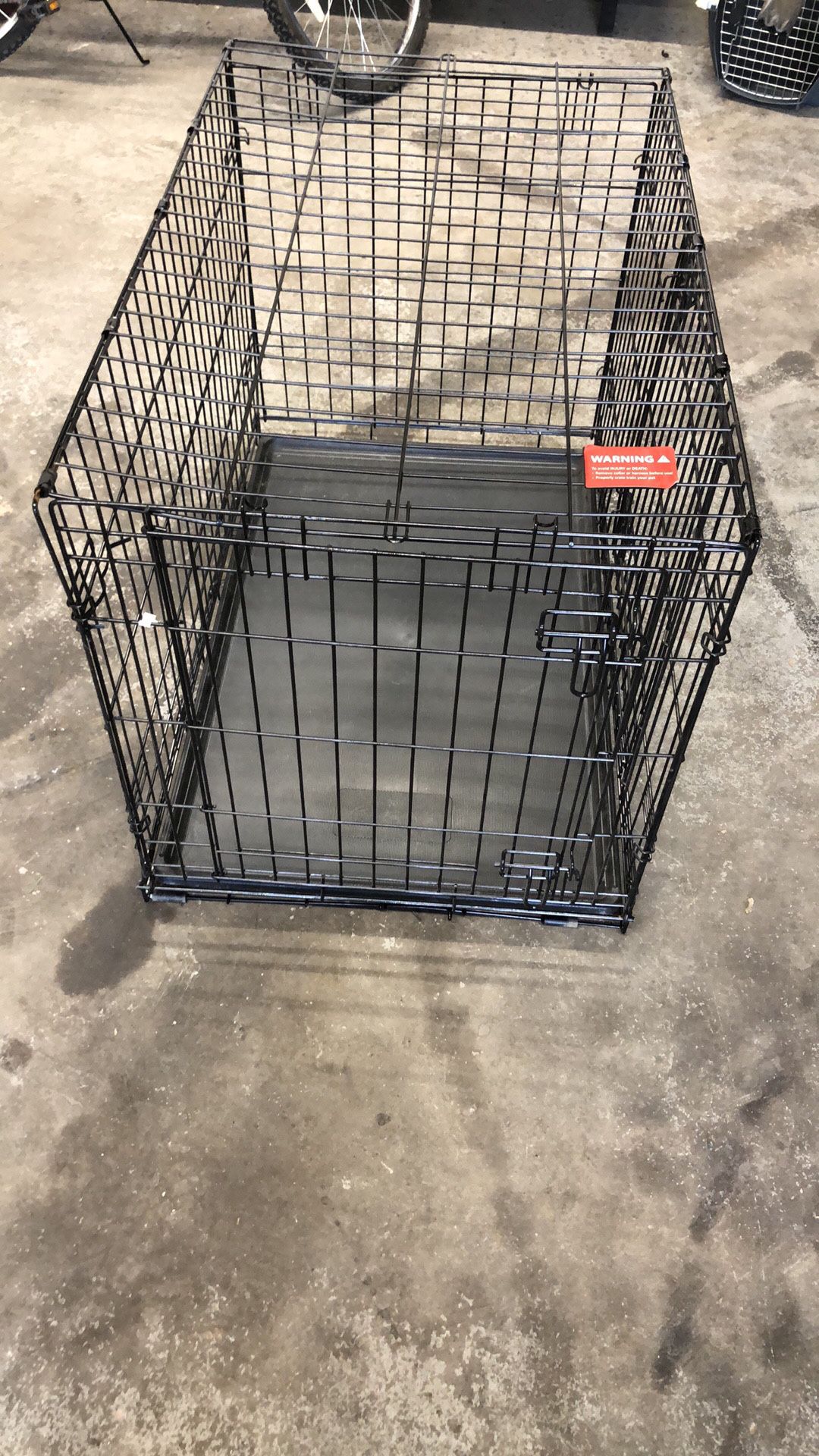 23x25x36 2 Doors Almost new dog cage