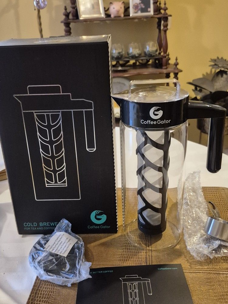 Gator cold Brewer, coffee maker. New