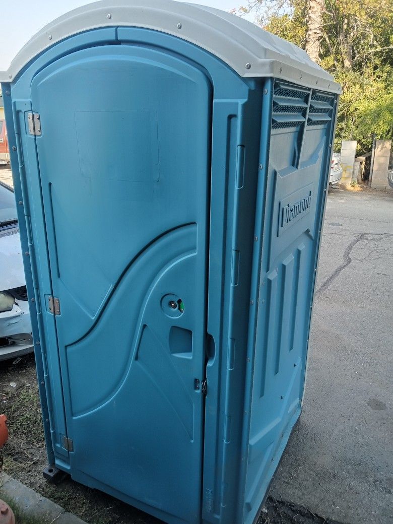 Porta Potty for Sale in San Bernardino, CA OfferUp