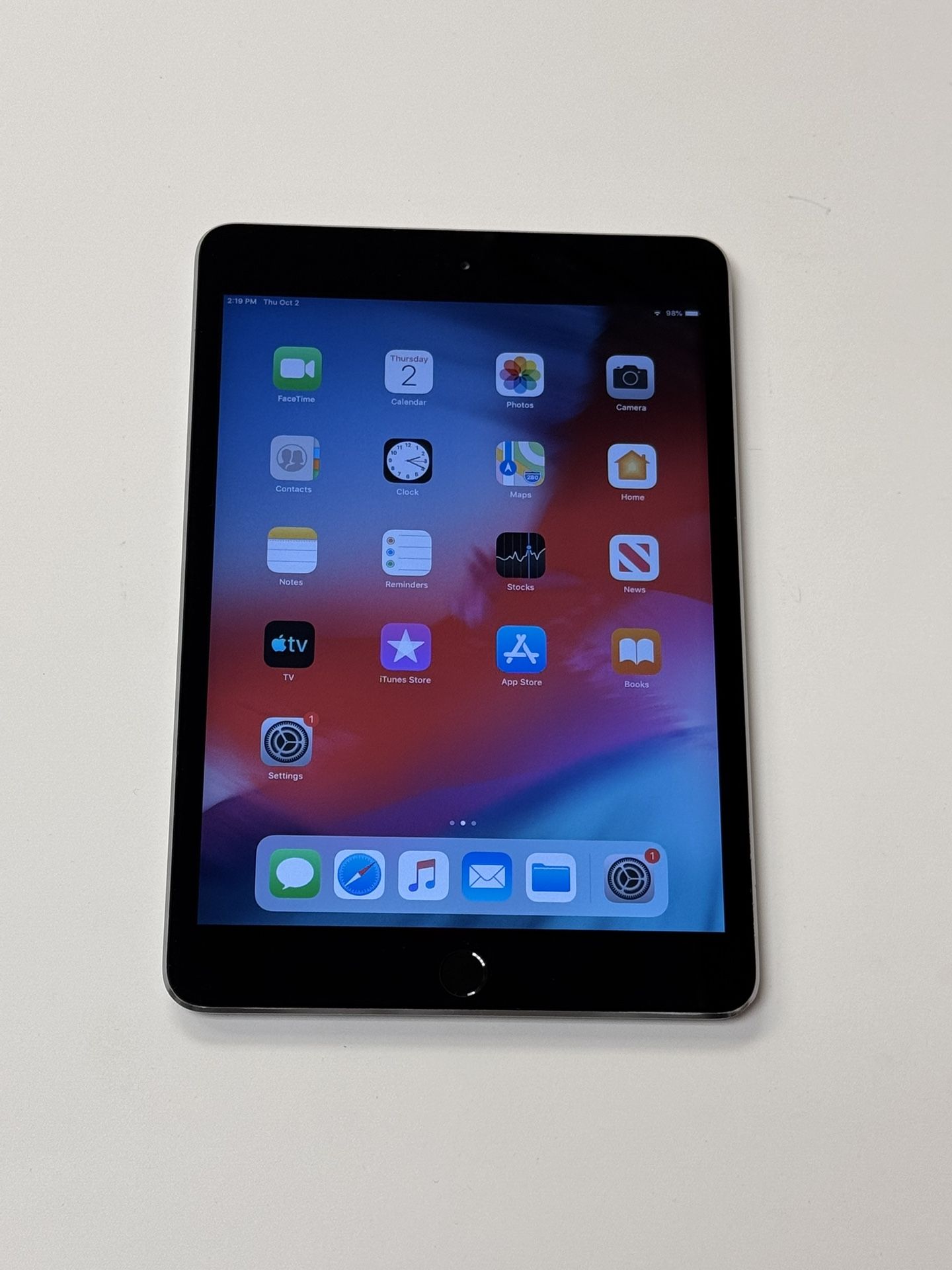 Excellent Apple iPad Mini 3 3rd Generation 16GB 7.9” Wi-Fi Space Gray Tablet