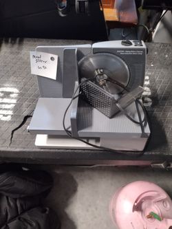Meat slicer