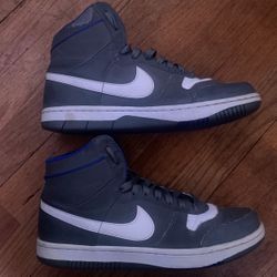Nike shoes 