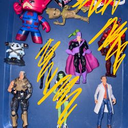 Assorted Marvel Legends/Figures