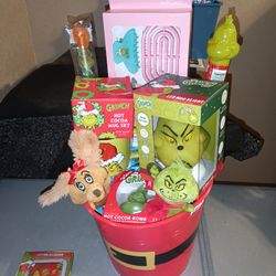 Grinch Gift Basket 