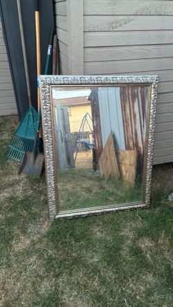 Mirror/frame