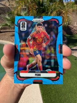 Pedri Spain Panini Prizm World Cup Blue Wave /225