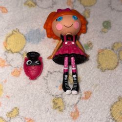 Lalaloopsy Mini Doll Bea  Spells a lot & Friend