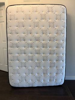 Sealy full -Size Mattress and Box Spring and Metal