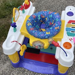 Activity Center.   Exersaucer