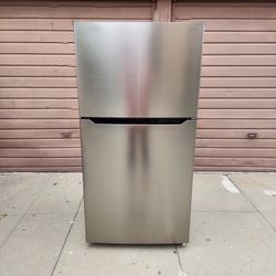 💥33WX31DX66H INSIGNIA FRIDGE 21CUFT SILVER 