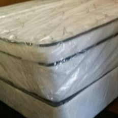 Queen Size New Thick Pillow Top Bed Can Deliver 