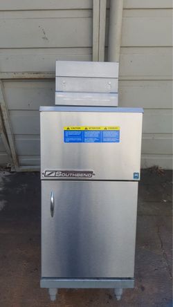 42-50 pounds gas fryer (natural) working properly