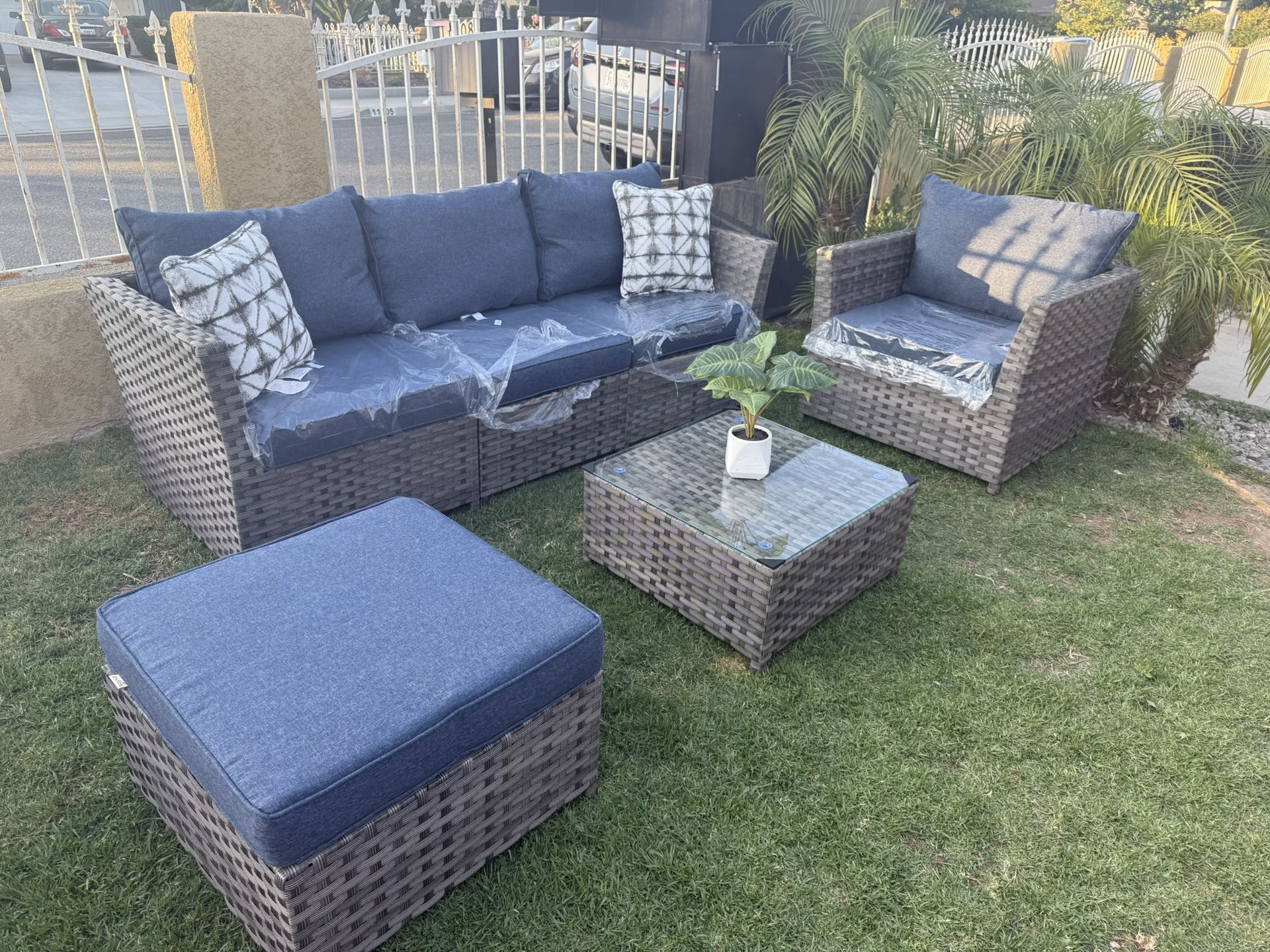 Brand New Patio Outdoor Furniture Set