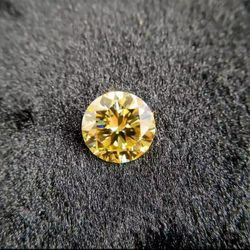 1ct Labgrown Round Cut Yellow Diamond