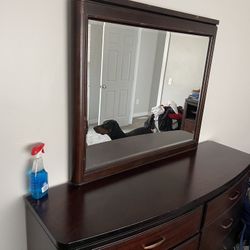Dresser And Mirror 
