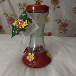 Perky Pet hummingbird Feeders 