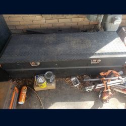 Nissan Titan Utilitrack System 