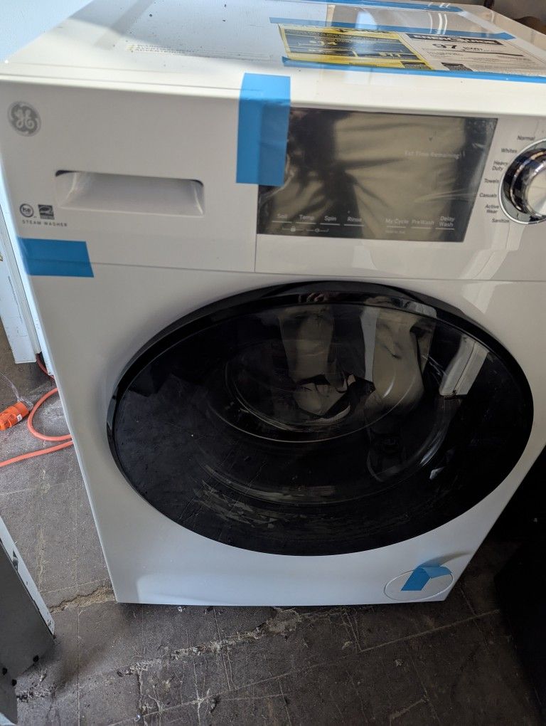 GE® ENERGY STAR® 24" 2.4 Cu. Ft. Front Load Washer with Steam