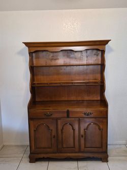 Table and buffet