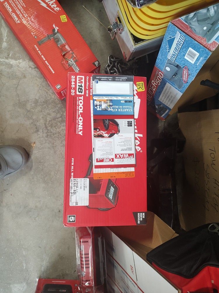 Milwaukee M18 Inflator 