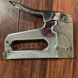 Staple Gun