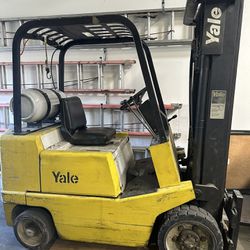 YALE Forklift