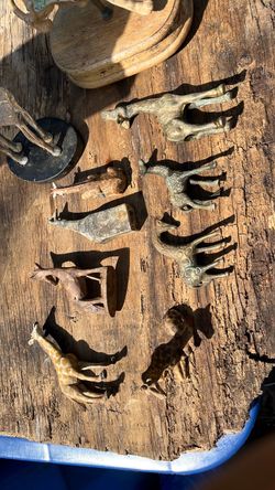 Mixed Lot of Small Giraffe Figurines