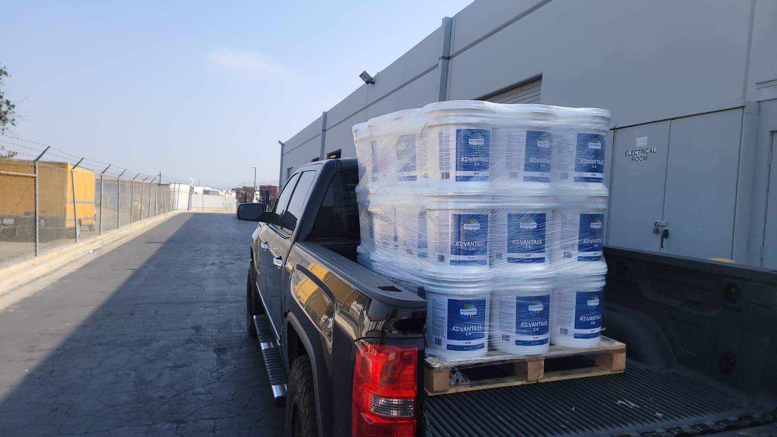 Pintura & Primers Interior & Exterior Paint